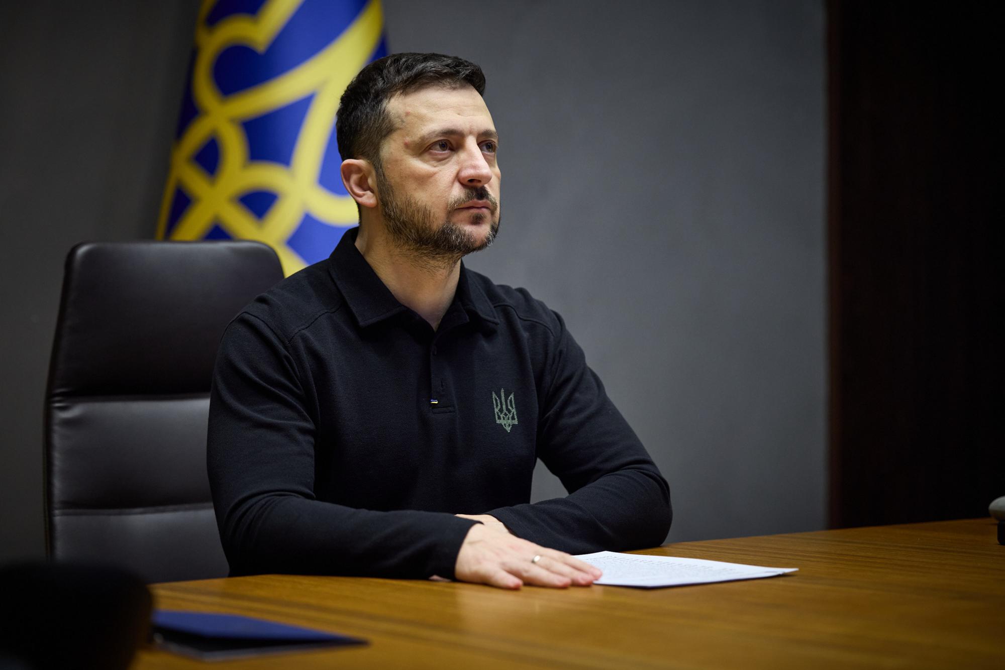 Президент України розповів, як і з ким веде переговори про майбутню антибалістичну систему "Фрея" Президент України розповів, як і з ким веде переговори про майбутню антибалістичну систему "Фрея"